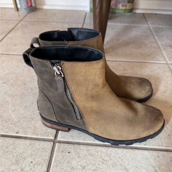 Sorel Emelie II Tan Side Zip Waterproof Ankle Boots Women's 7.5 US 38.5 EU - Picture 1 of 6